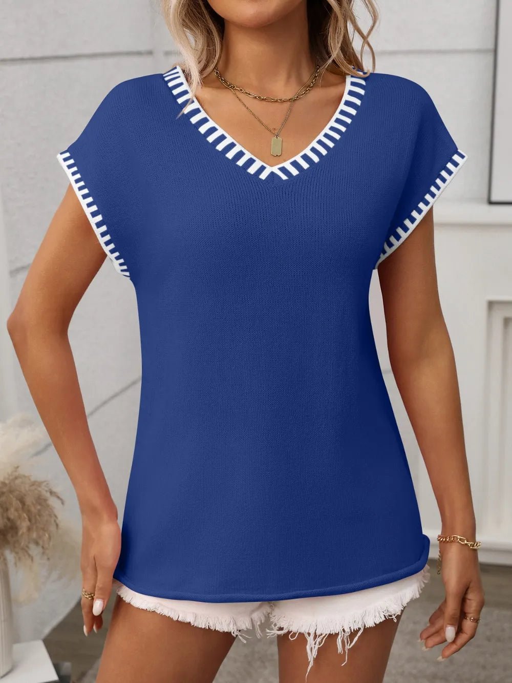 Contrast Trim V - Neck Short Sleeve Knit Top - BlissfulBody.Boutique