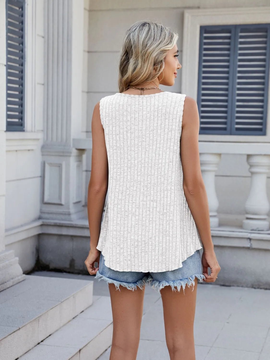 Ribbed Round Neck Tank - BlissfulBody.Boutique