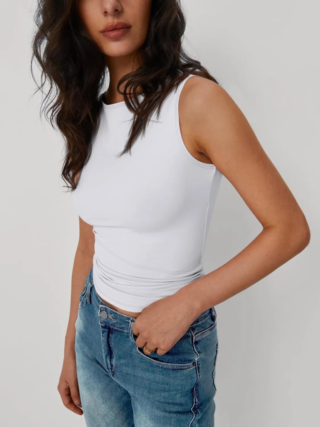 Solid Round Neck Tank - BlissfulBody.Boutique