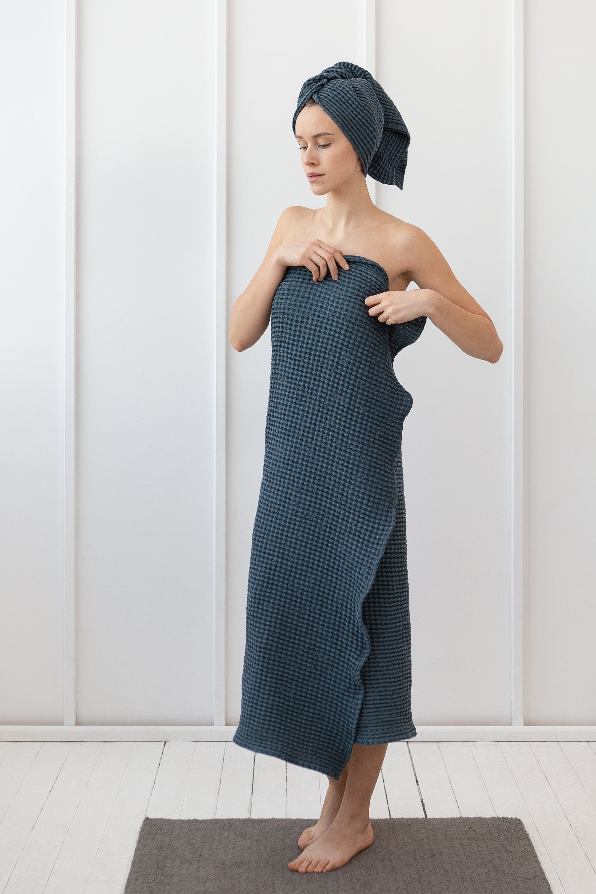Navy Waffle Linen Towel Set