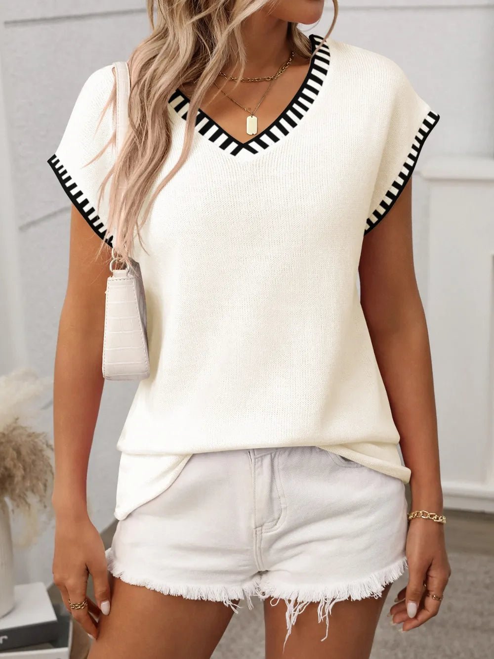 Contrast Trim V - Neck Short Sleeve Knit Top - BlissfulBody.Boutique