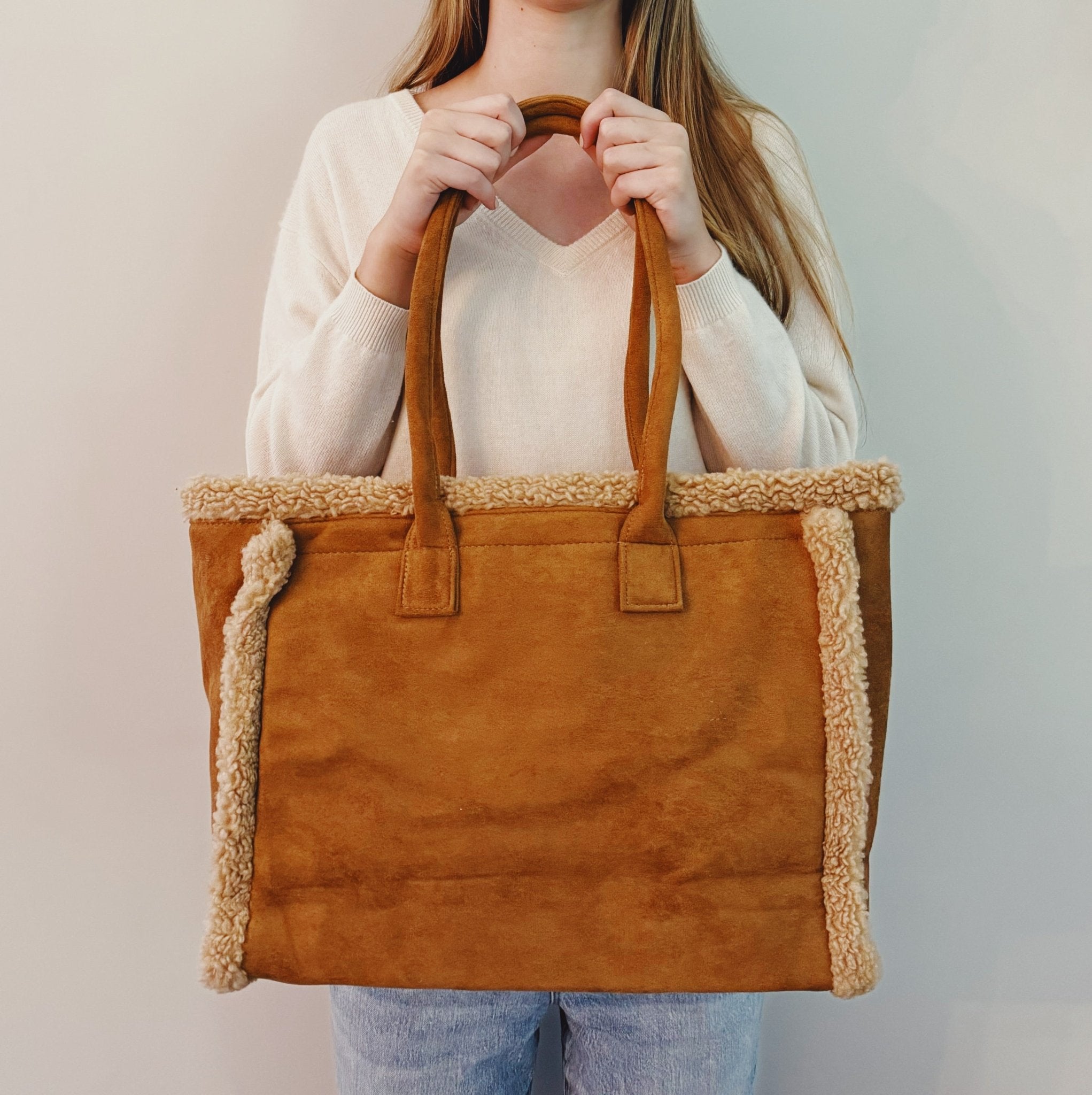Fuzzy Deluxe Tote Shoulder Bag - BlissfulBody.Boutique